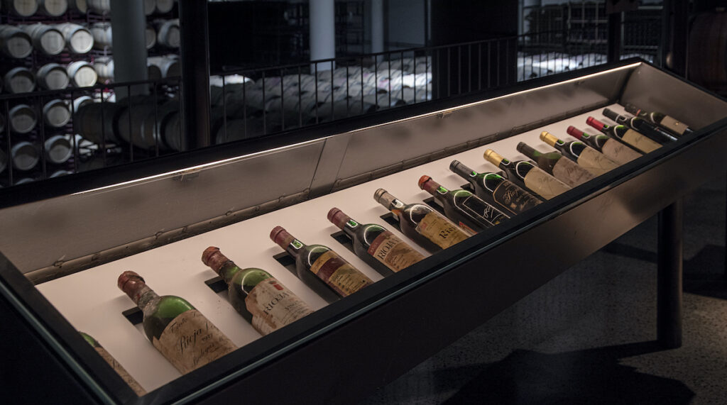 Botellas antiguas Rioja Vega Botellas antiguas Rioja Vega